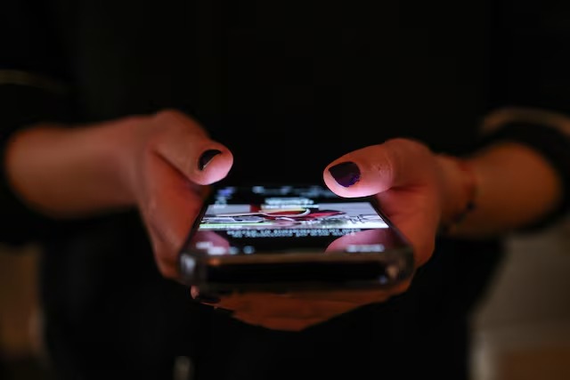 Greece expected to announce social media ban for children under 15
