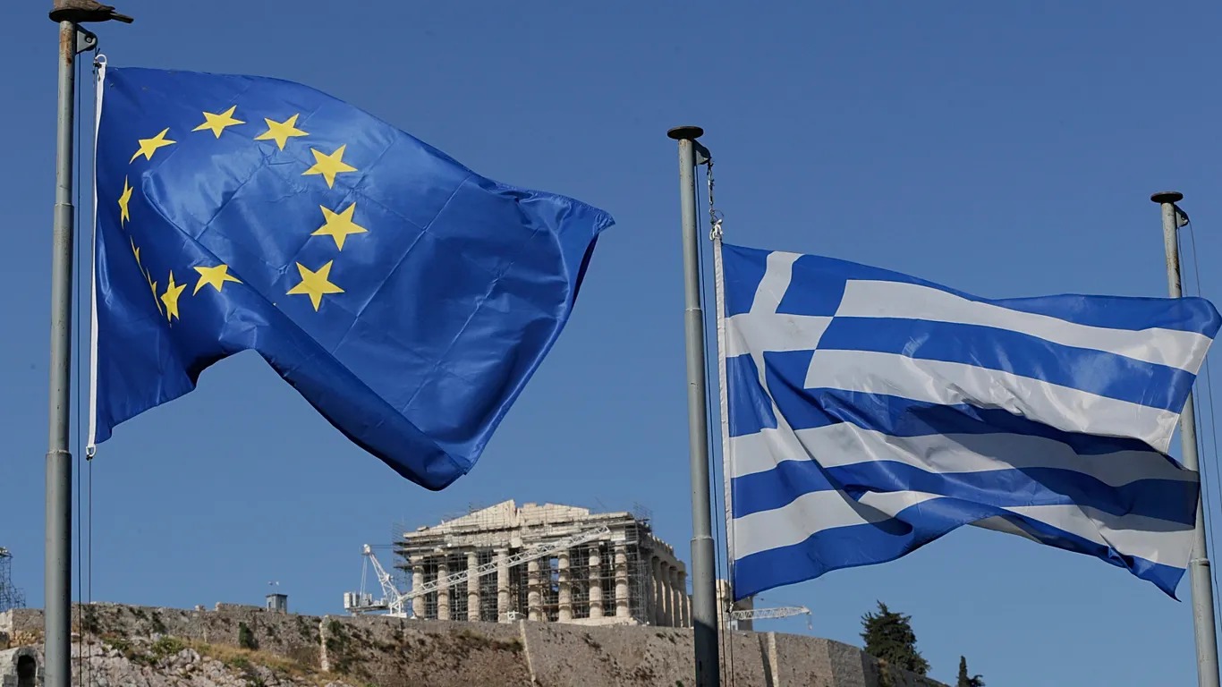 Greece's budget surplus of €5bn blows past forecasts in first quarter of 2026
