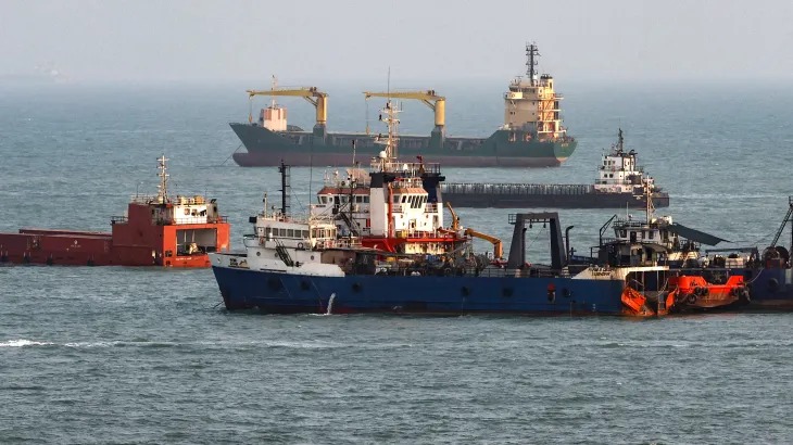 Mediators waiting for Iran-Oman Hormuz deal, Qatar says
