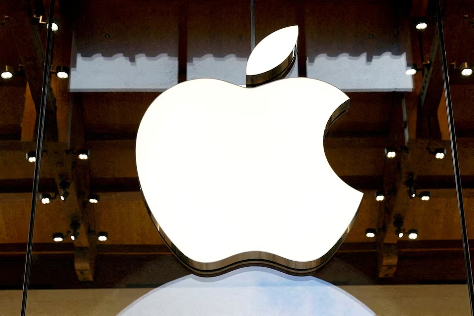 Apple slides as supply snags cloud outlook, putting iPhone demand in focus
