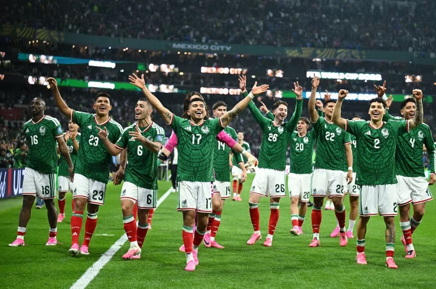 Mexico sprints past Ecuador
